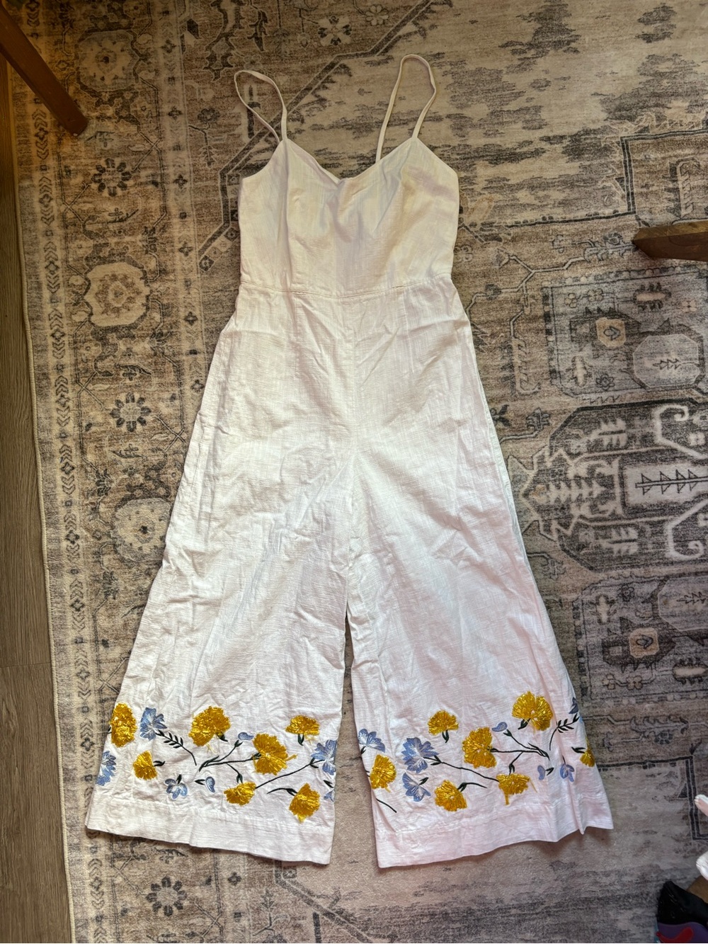Club Monaco floral white jumpsuit size 2 cotton embroidered resortwear - Picture 2 of 11